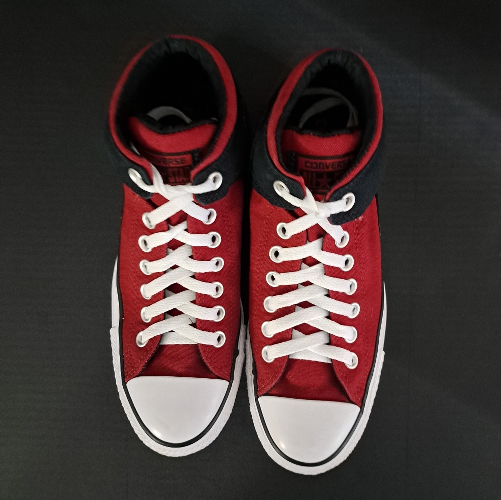 Converse Chuck Taylor All Star High Street Sneakers Women's Size 7W.